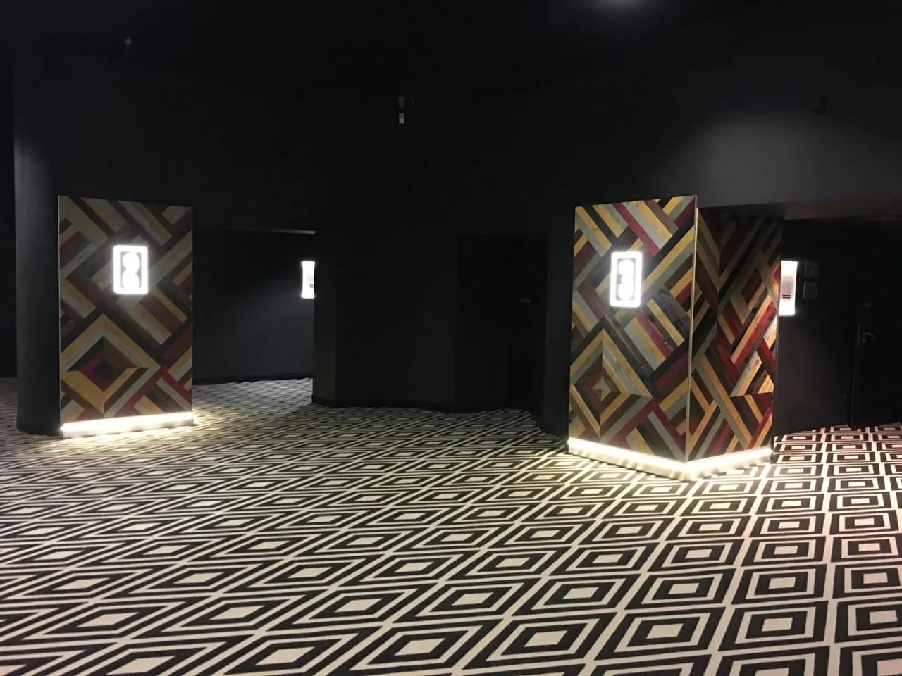 Art Deco w kinie: Jak filmy kształtują styl wnętrz? Art Deco w kinie: Jak filmy kształtują styl wnętrz?